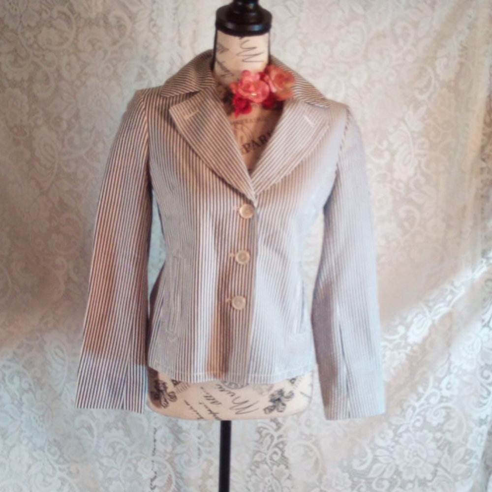 Nwot !! Talbot's striped Blazer size 2p